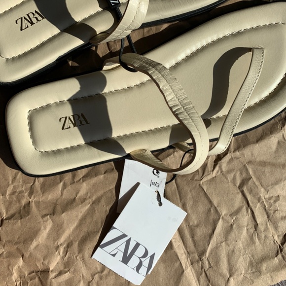 Zara Asymmetrical Strap Cream Leather Sandals, Size 38, US 7.5 New with Tags - Picture 4 of 7